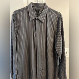 Men’s Woven Dress Shirt